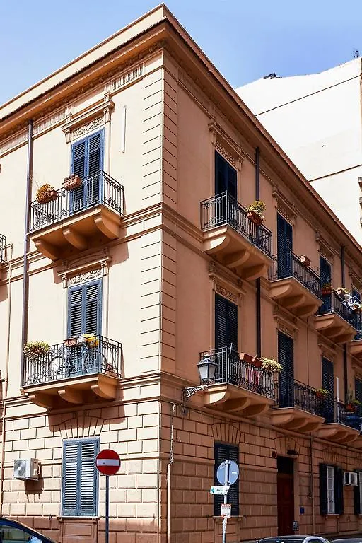 Palermo al Centro - Appartamento Fiume Italia